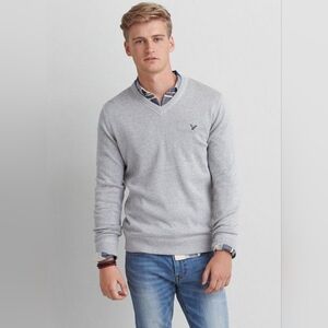 American Eagle Sweater Men's Large Athletic Fit V-Neck Gray Knit w/Logo.
